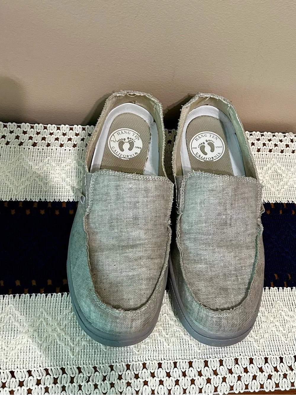 Hang Ten Men's Slip-On Canvas Loafers in Light Gray